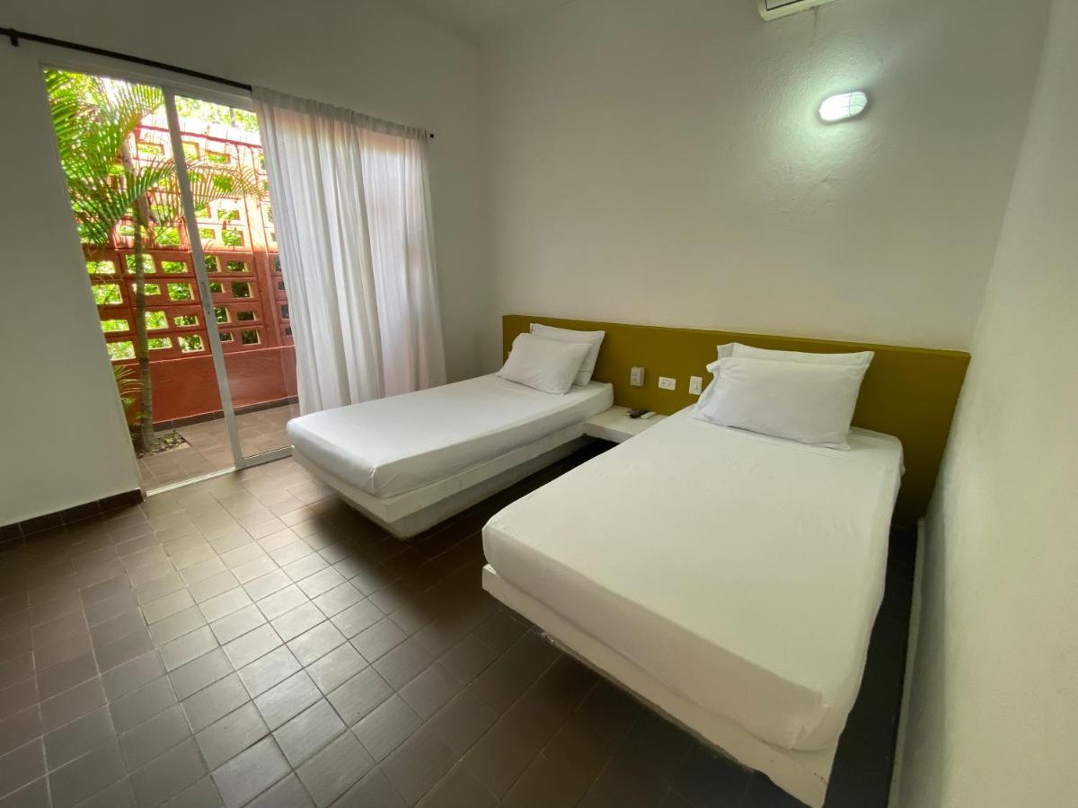 Color Hostel Паломино Экстерьер фото
